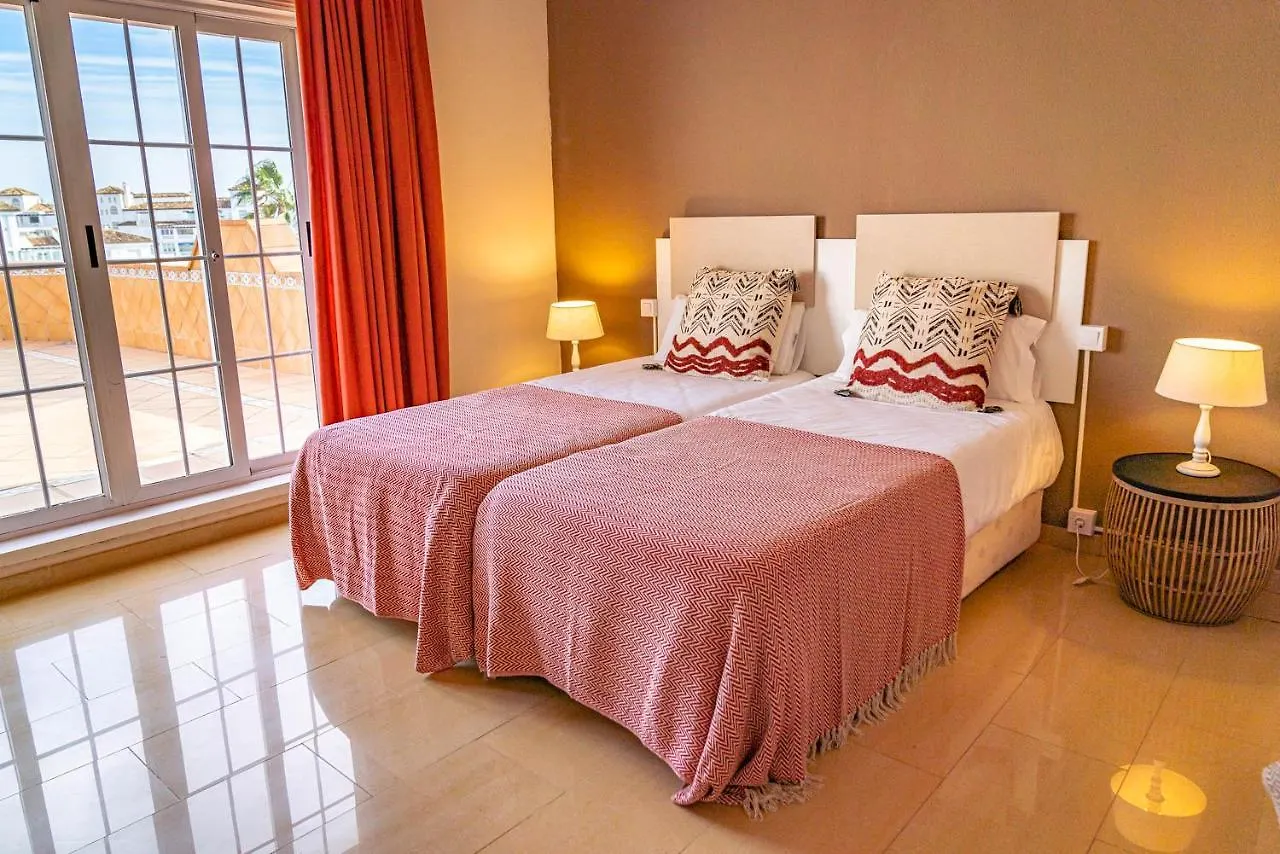 Willa Lirios Village Marbella
